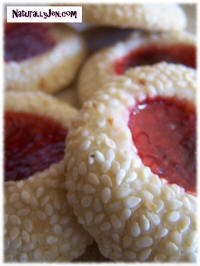 Strawberry Center Sesame Cookies